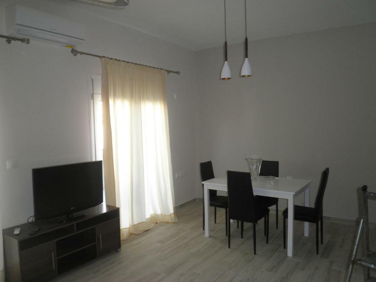 Central Luxurious Suite Near Lighthouse Alexandroúpolis Ngoại thất bức ảnh