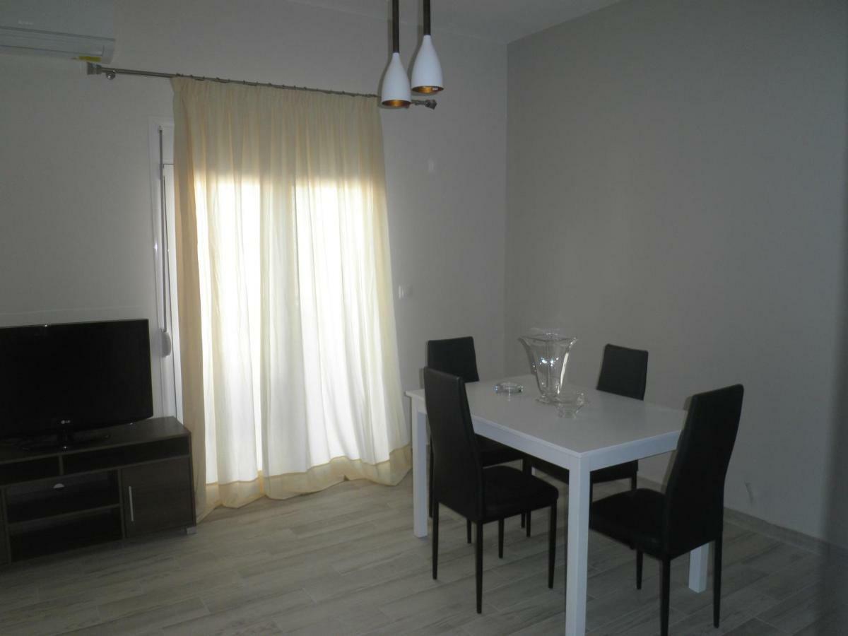 Central Luxurious Suite Near Lighthouse Alexandroúpolis Ngoại thất bức ảnh